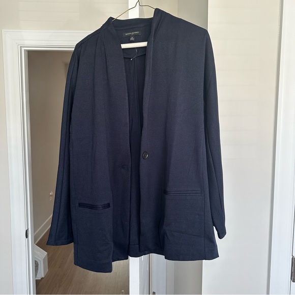 NWOT | Banana Republic textured nailhead blazer, size M - Picture 3 of 6